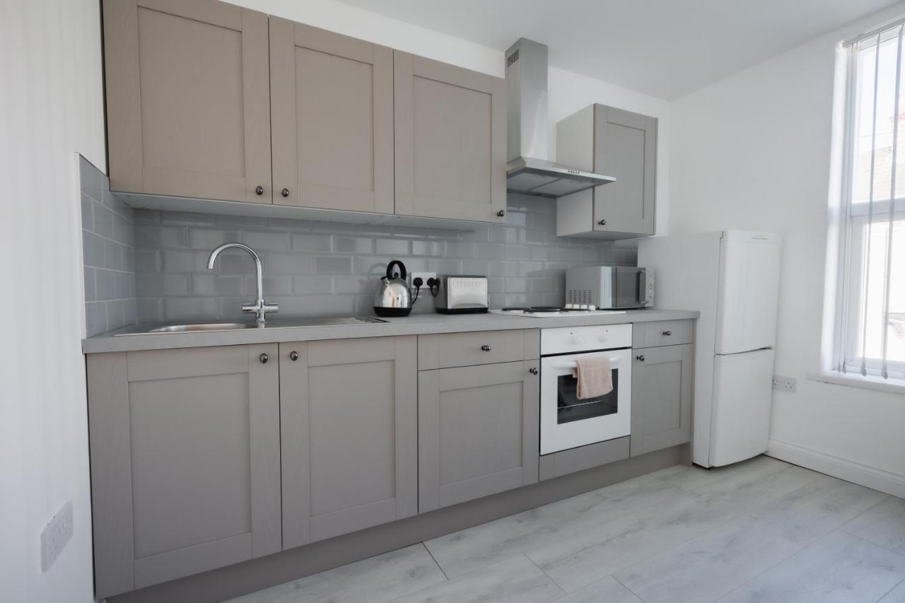 Platform Stadium Apartment With Parking Kingston upon Hull Exterior foto